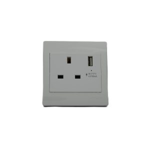فيش مفرد ستار ابيض 13A مدخل USB