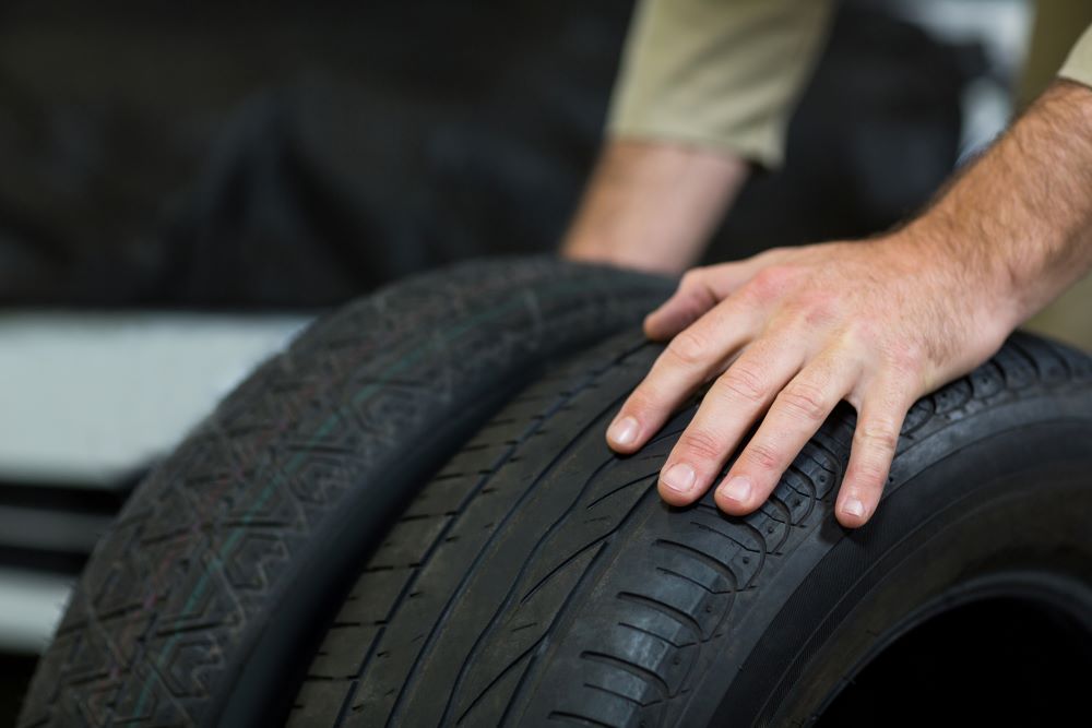 pirelli vs continental